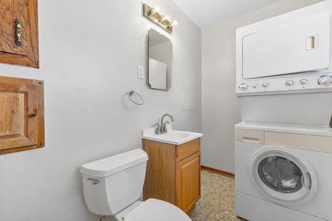 5944 S Swift Ave Cudahy, WI 53110 | Single Family