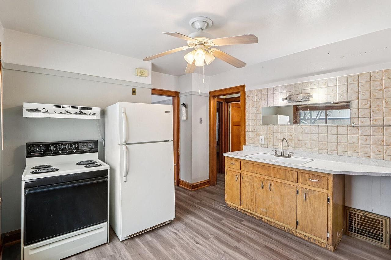 5402 N 41st St Milwaukee, WI 53209 | Single Family