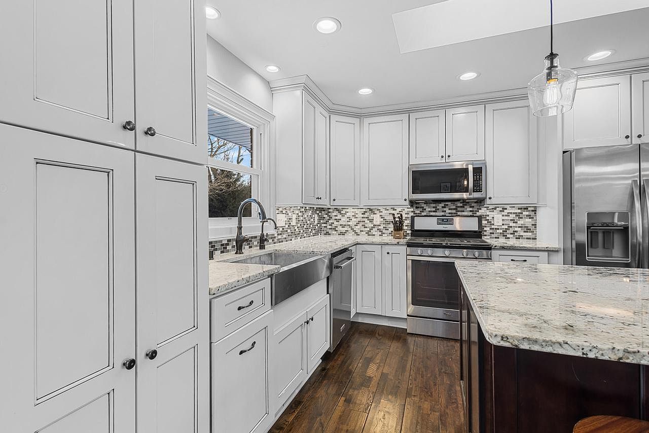 7864 N Green Bay Rd River Hills, WI 53217  | Single Family