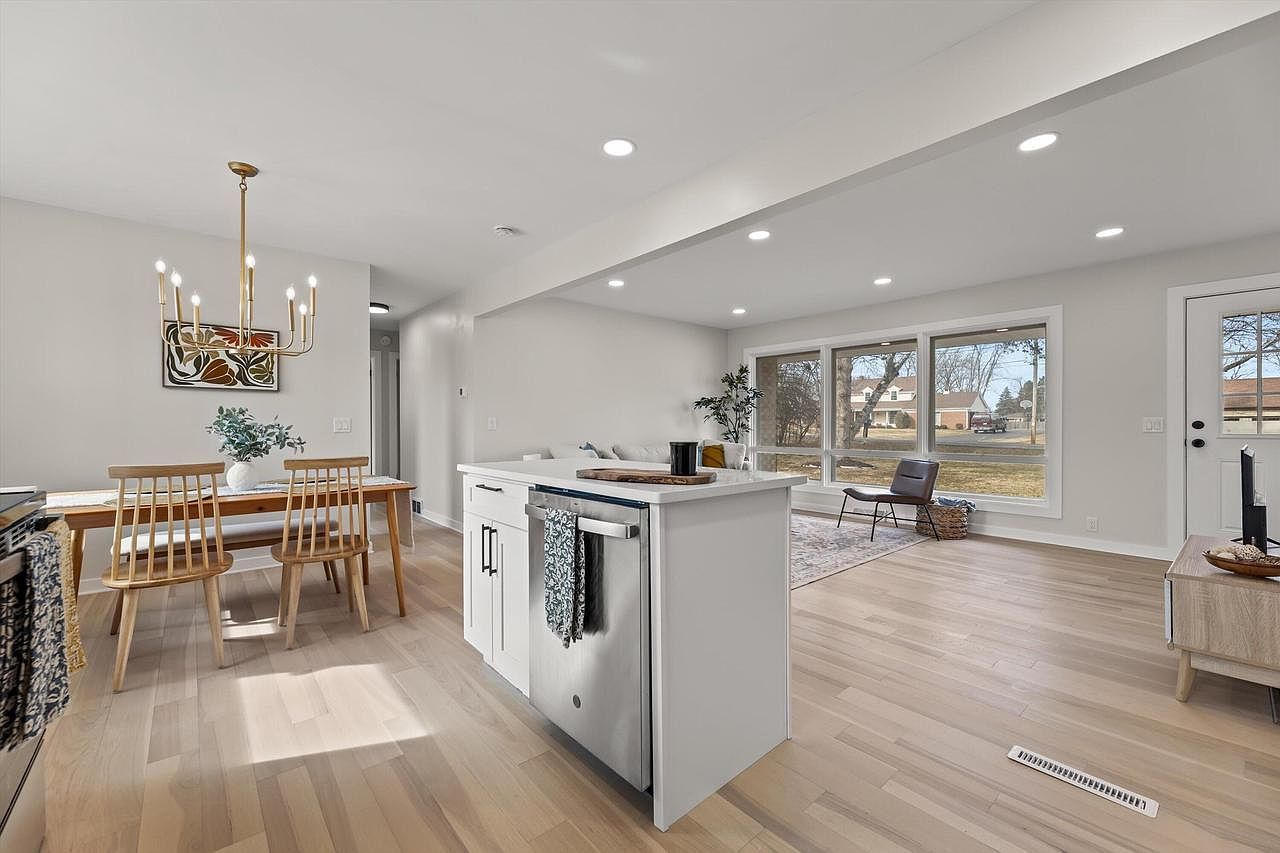 N80W15821 Rainbow Dr Menomonee Falls, WI 53051  | Single Family