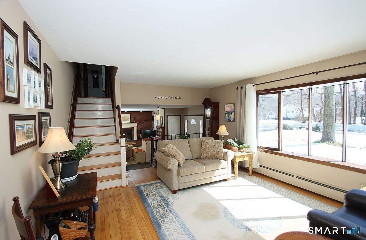 7 Old Forge Rd North Haven, CT 06473 | Single Family