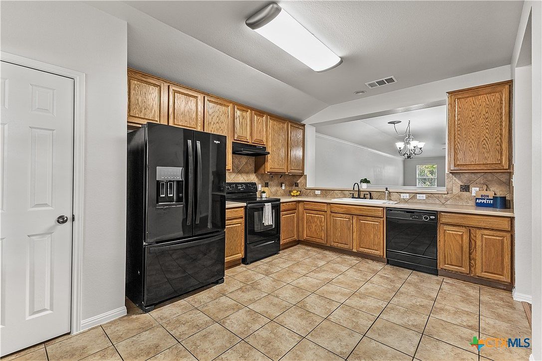 7733 Little Deer Trl Georgetown, TX 78628  | Single Family