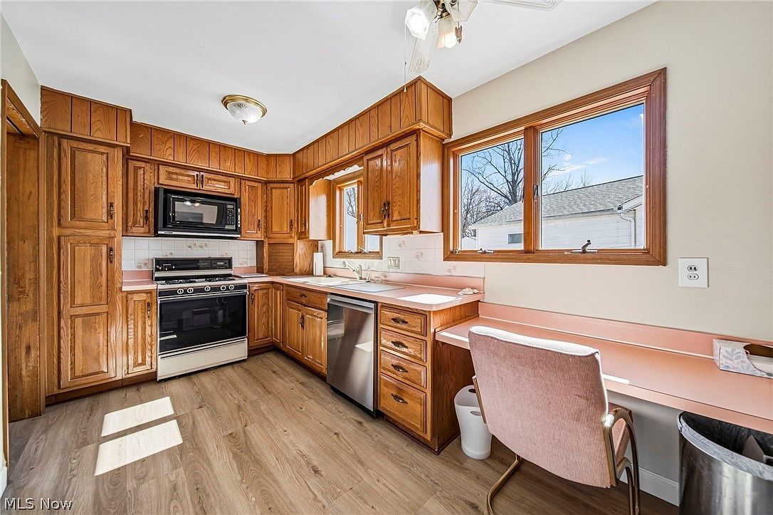 459 Cole Plz Eastlake, OH 44095 | Single Family