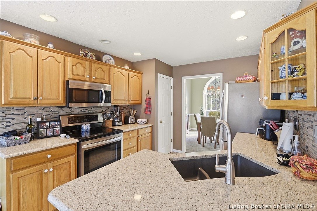 3302 Cobblers Ct New Albany, IN 47150 | Single Family