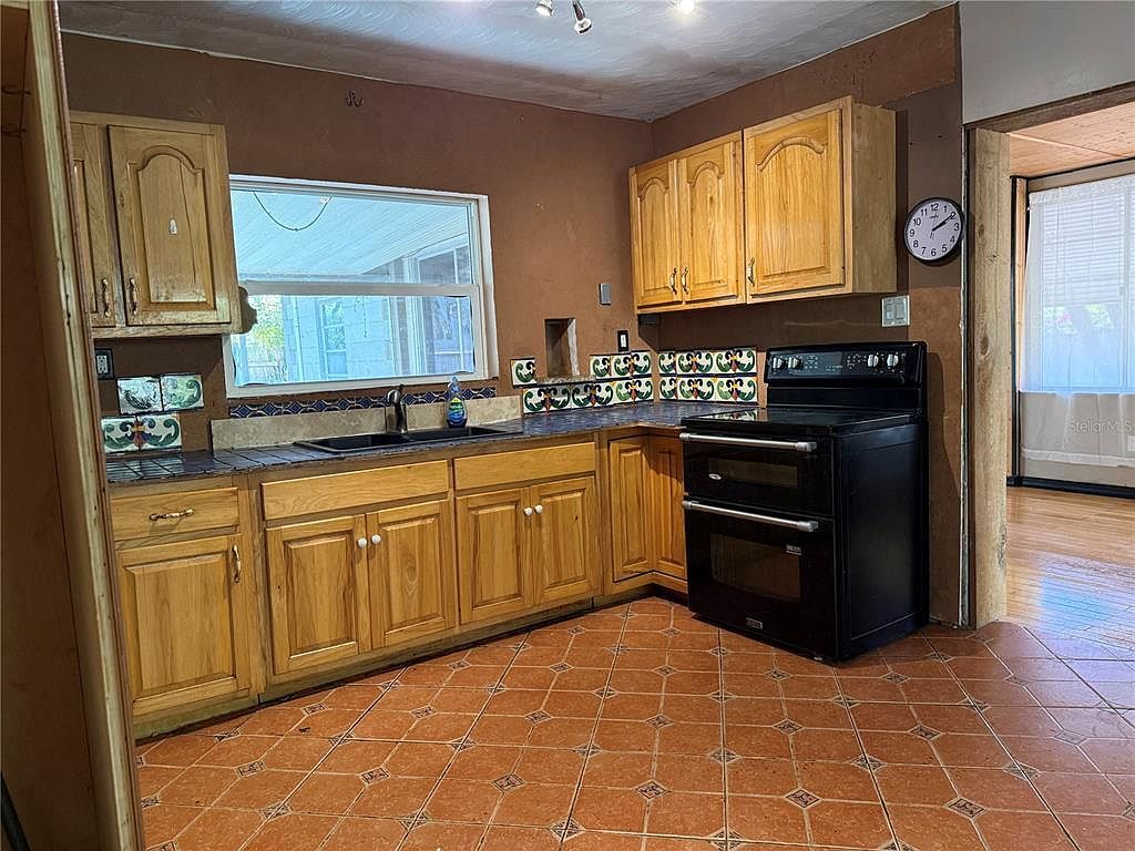 5235 71st St N Saint Petersburg, FL 33709 | Single Family