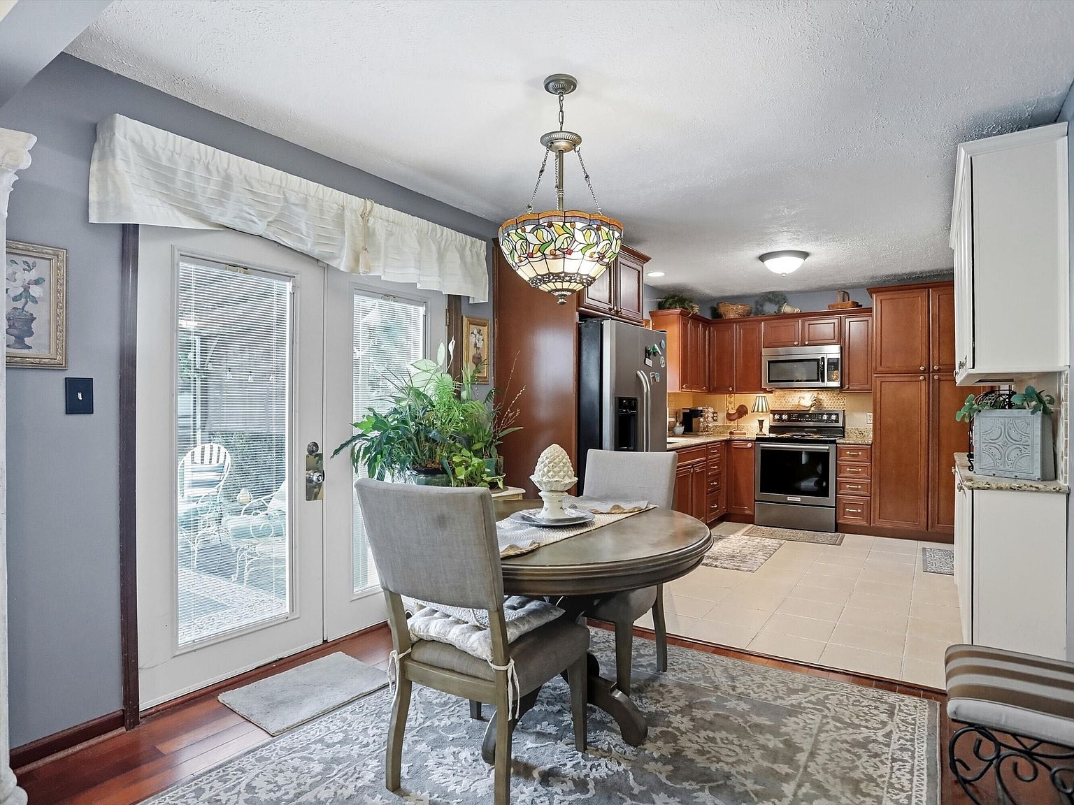 8255 Lynn Dr Indianapolis, IN 46237 | Single Family