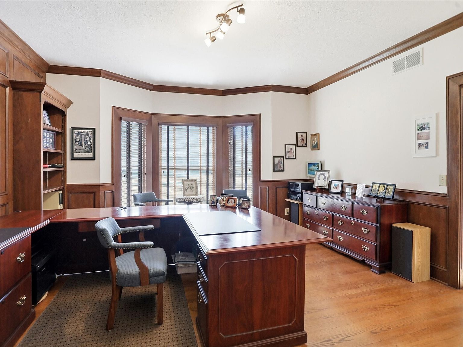 6010 Fawnwood Dr Greenwood, IN 46143  | Single Family