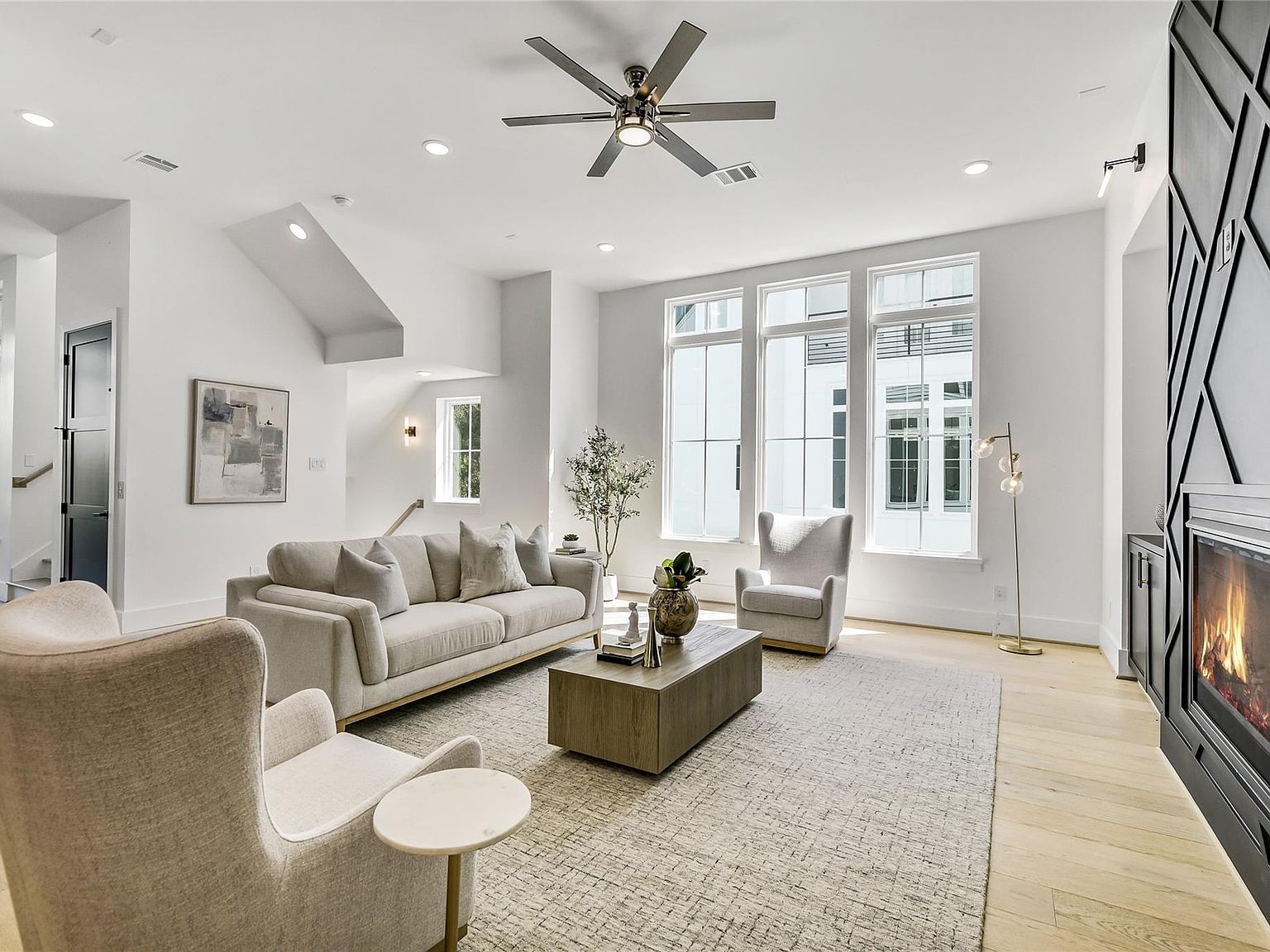 1911 Lauderdale St Houston, TX 77030  | Single Family