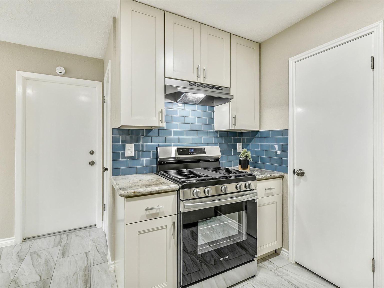 3510 Echo Grove Ln Houston, TX 77043  | Single Family