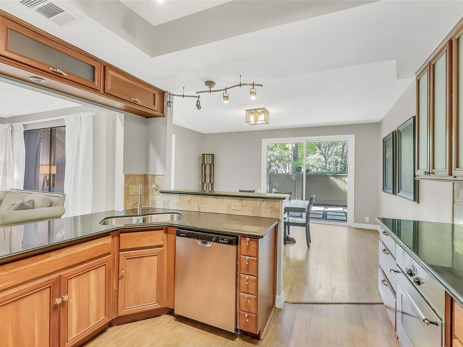 271 Litchfield Ln Houston, TX 77024 | New build