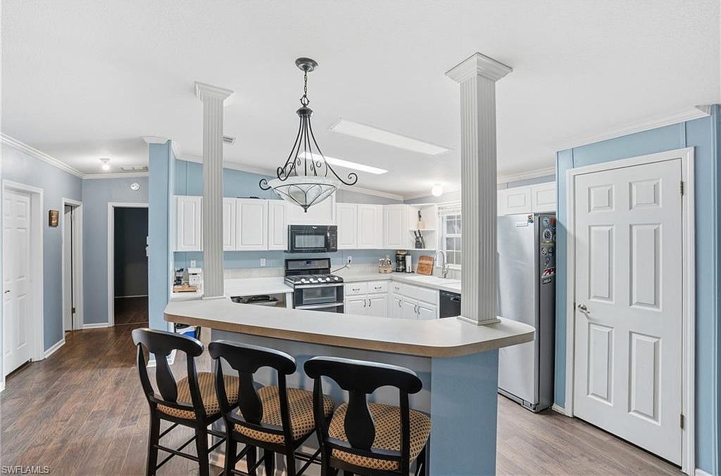 3361 2nd Ave NE Naples, FL 34120  | Single Family