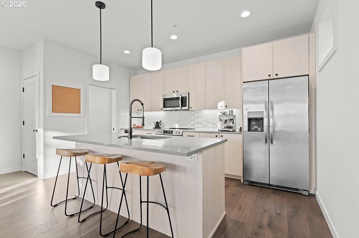 601 SE Spokane St Portland, OR 97202  | New build