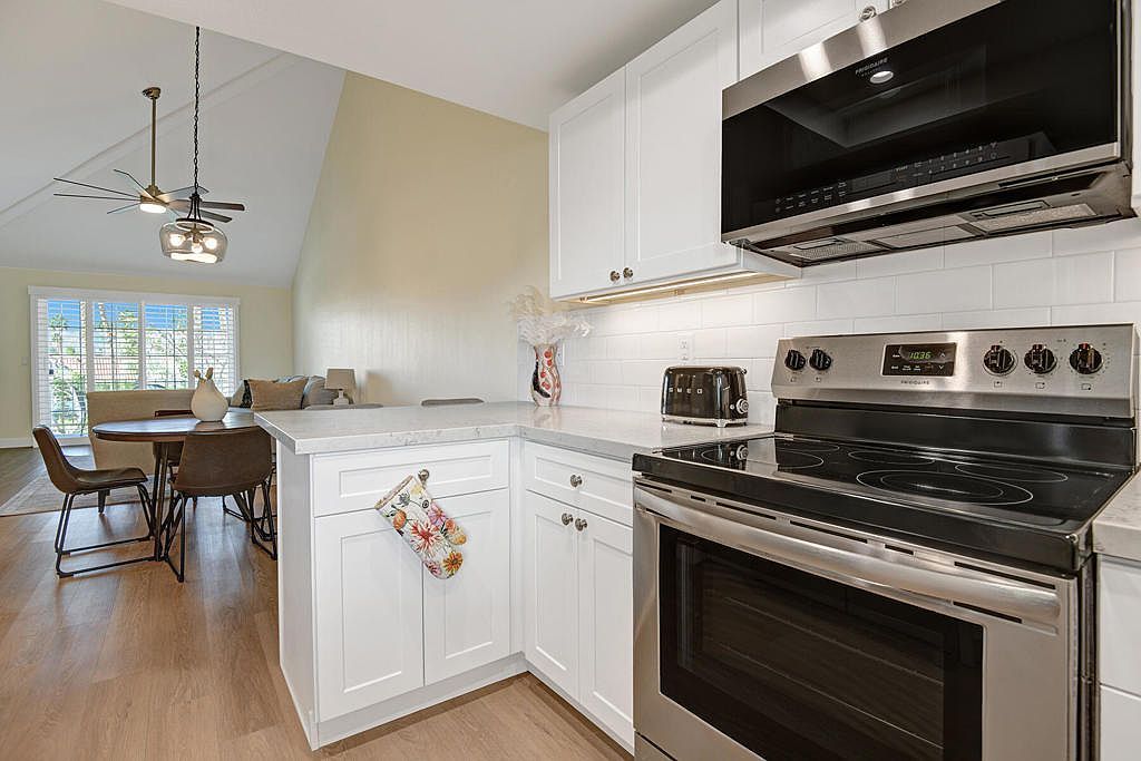 43737 Avenida Alicante Palm Desert, CA 92211 | Condominium