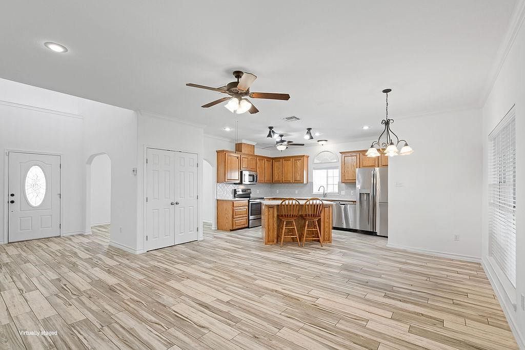 1022 Cape Velero Dr Rockport, TX 78382 | Single Family