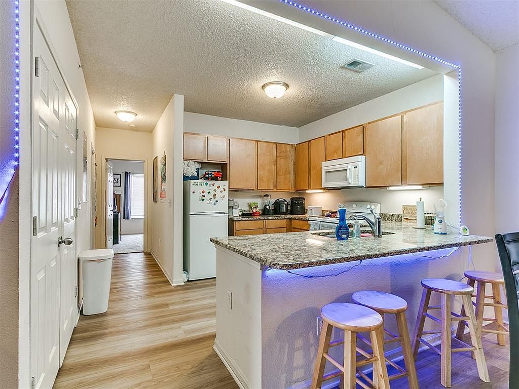 2200 Classen Blvd APT 3137 Norman, OK 73071  | Condominium