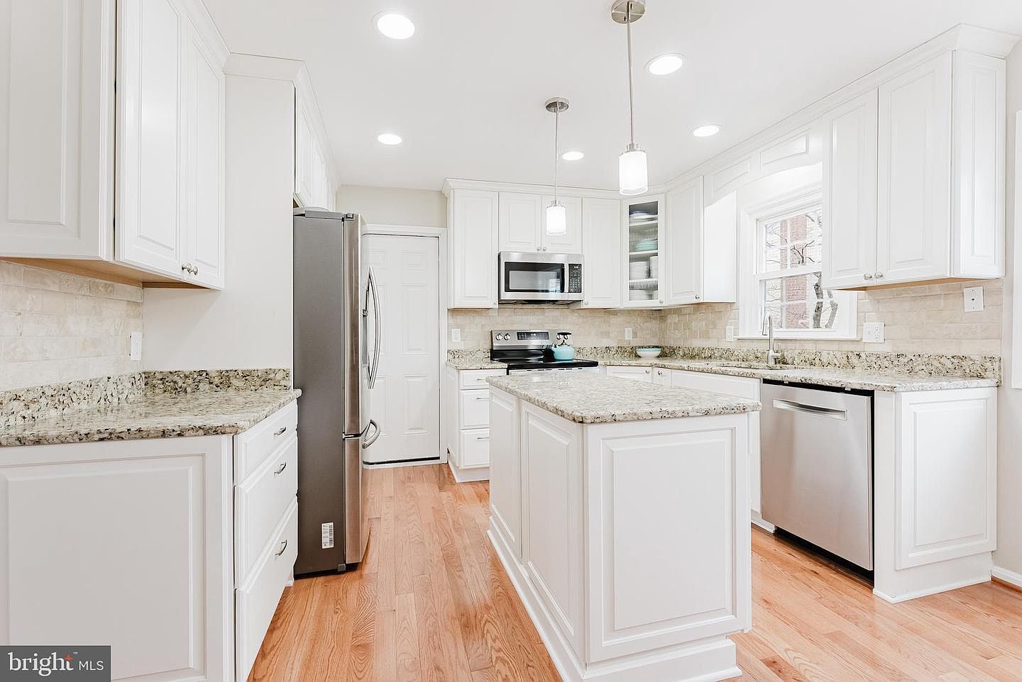 7200 Duck Ct Springfield, VA 22152  | Single Family