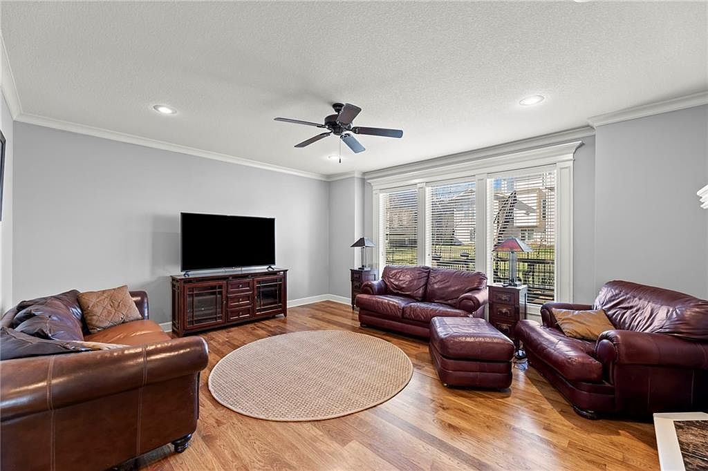 24918 W 92nd St Lenexa, KS 66227  | Single Family