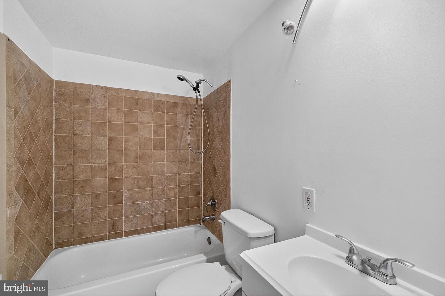 4636 Evansdale Rd Woodbridge, VA 22193  | Single Family