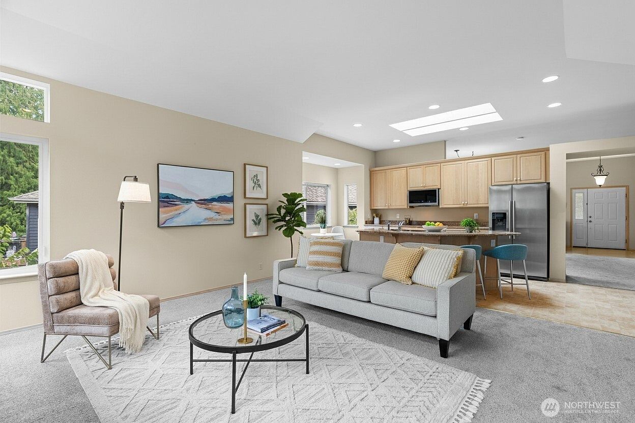 605 40th Pl Everett, WA 98201  | Single Family