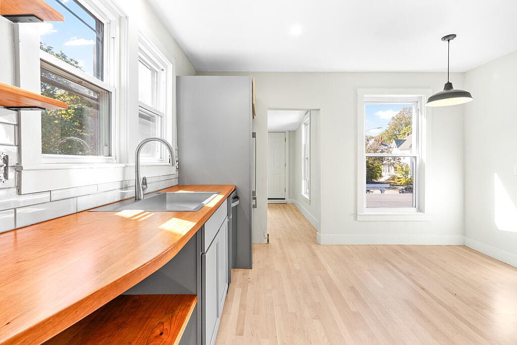 736 Forest Ave Portland, ME 04103  | Multi Family