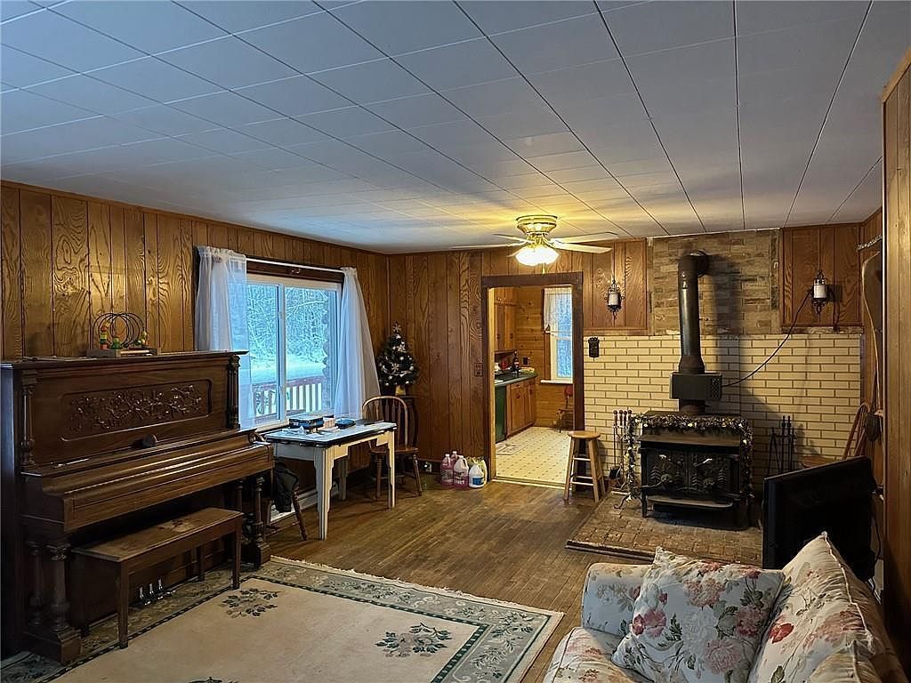 6901 N Zett Rd Winter, WI 54896  | Single Family