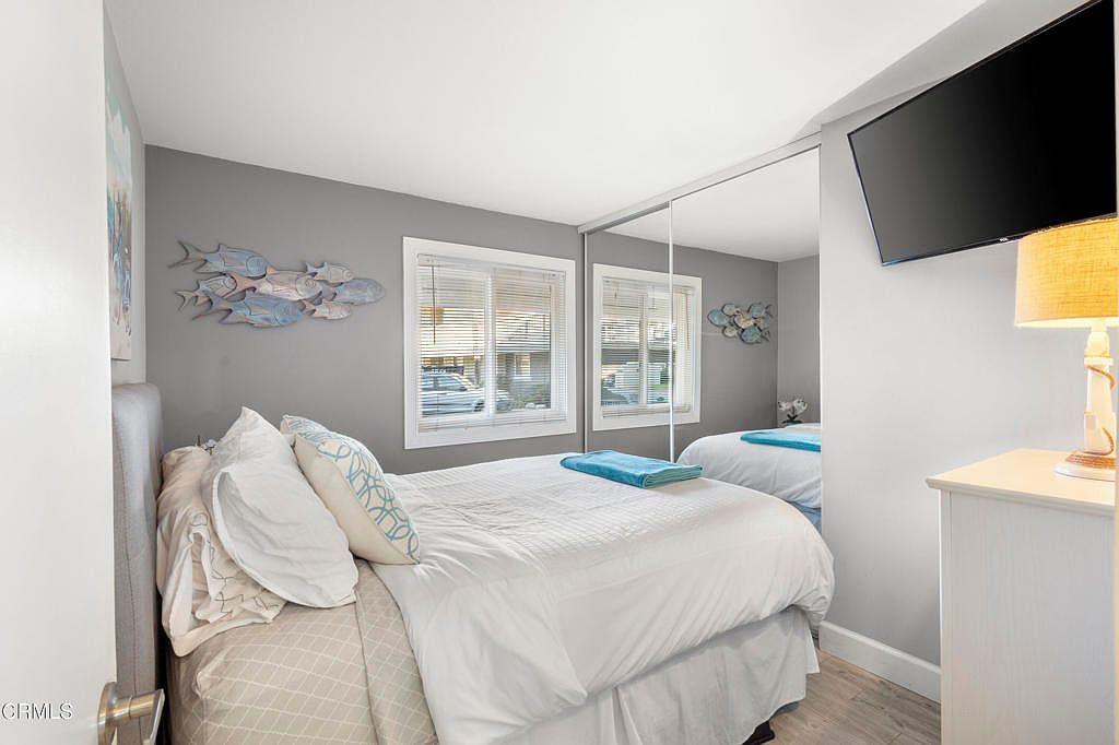 275 E Surfside Dr Port Hueneme, CA 93041 | Condominium