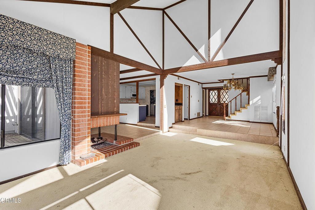 2521 Jamestown Ct Oxnard, CA 93035  | Single Family