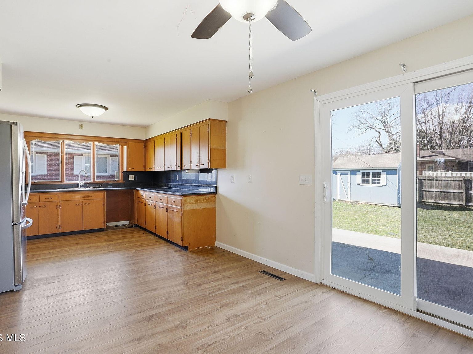 415 Glenview Dr Fostoria, OH 44830 | Single Family