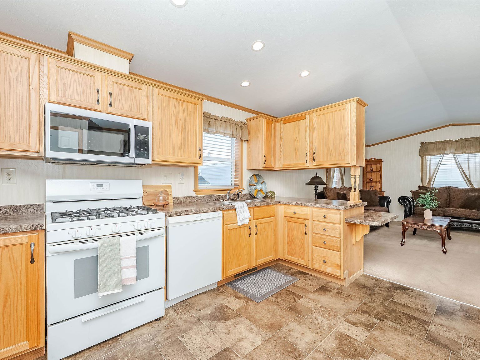 2 Wolf Ln Somersworth, NH 03878  | New build