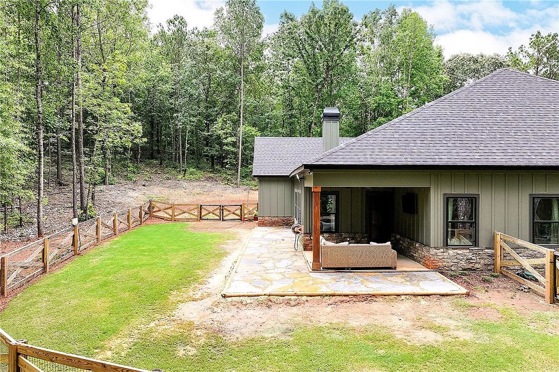 3940 Lee Road 183 Opelika, AL 36804 | Single Family