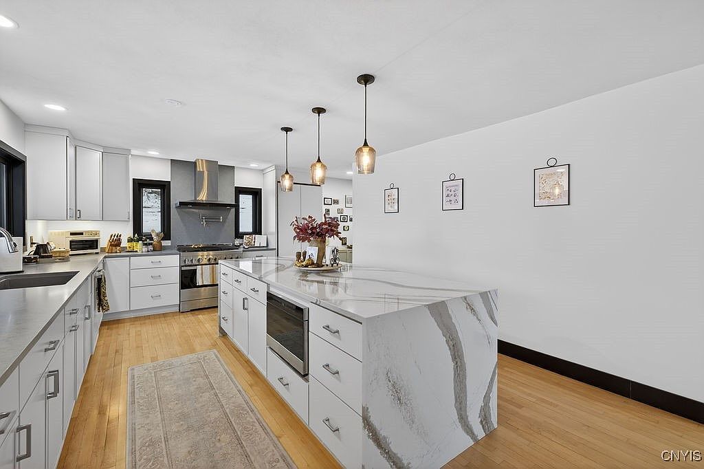 101 Alton St Syracuse, NY 13215 | Single Family