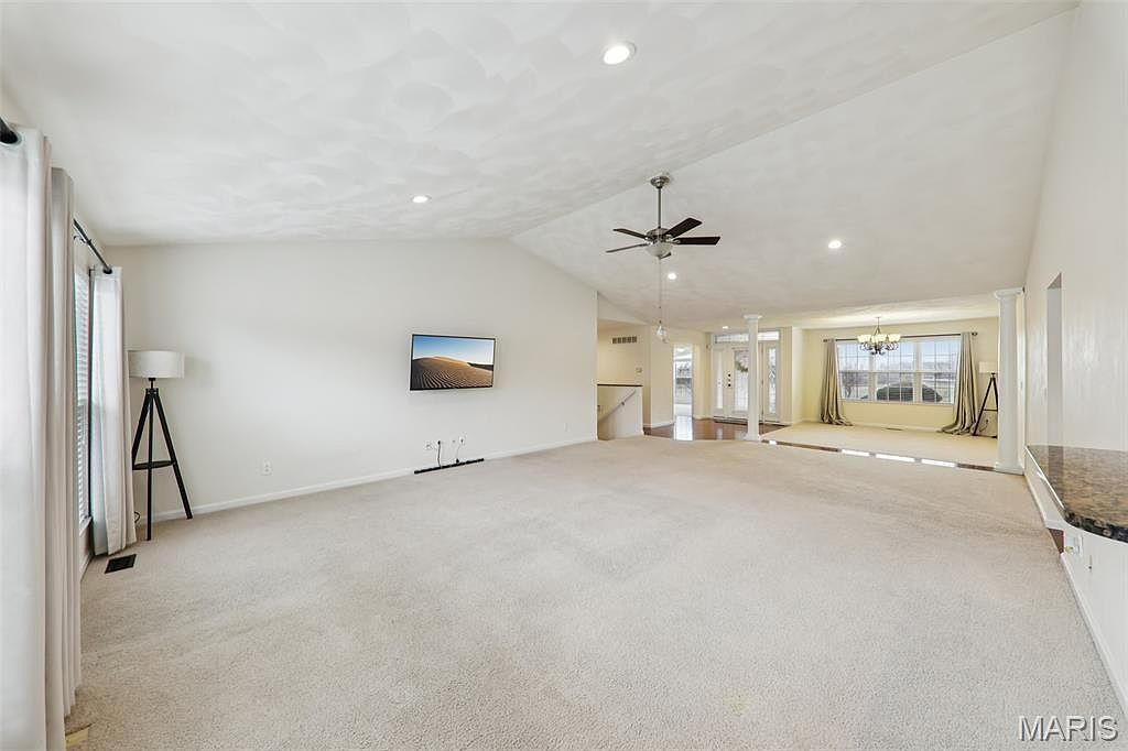 347 Tamarack Ln Shiloh, IL 62269 | Single Family