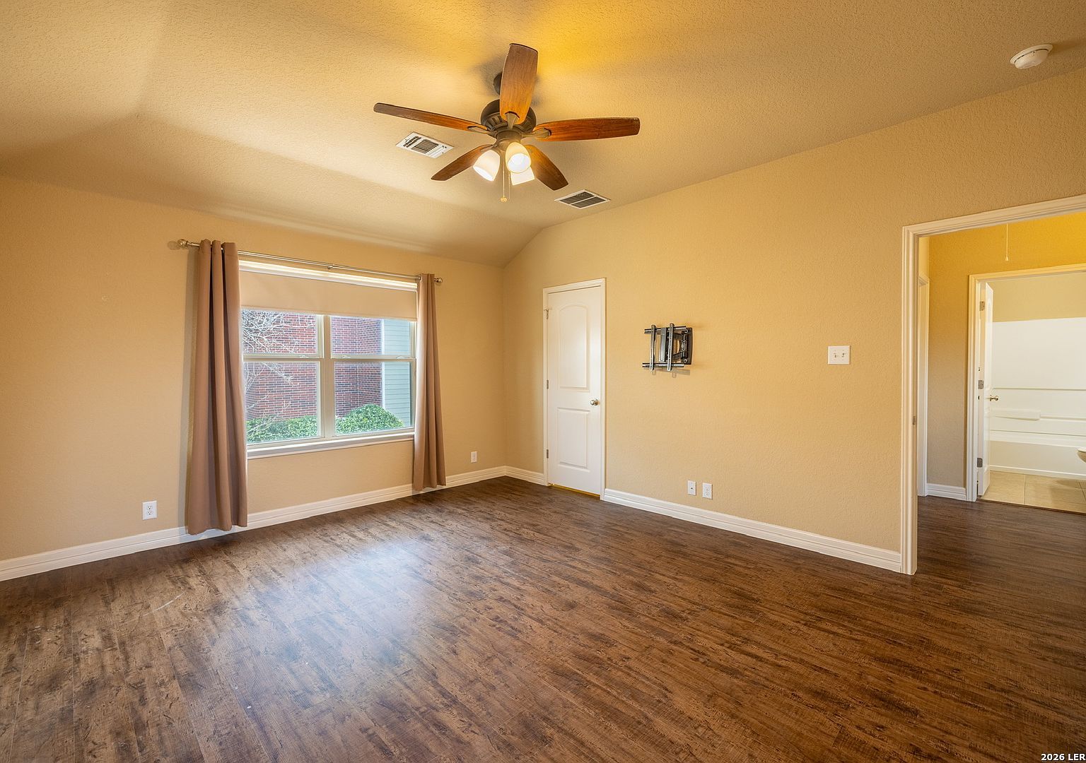 7234 Sunny Day San Antonio, TX 78240  | Single Family