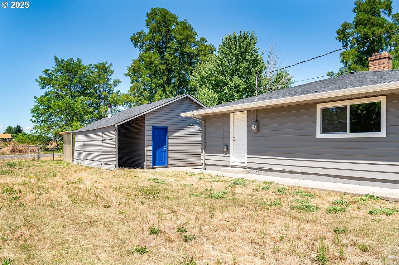 36162 Railroad St Crabtree, OR 97335 | Single Family