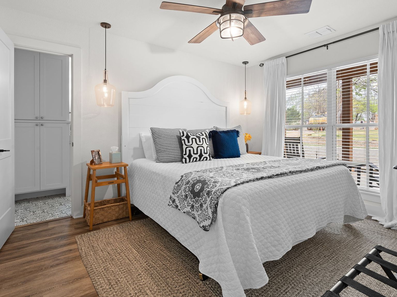 1704 Silverside Dr Grapevine, TX 76051  | Single Family