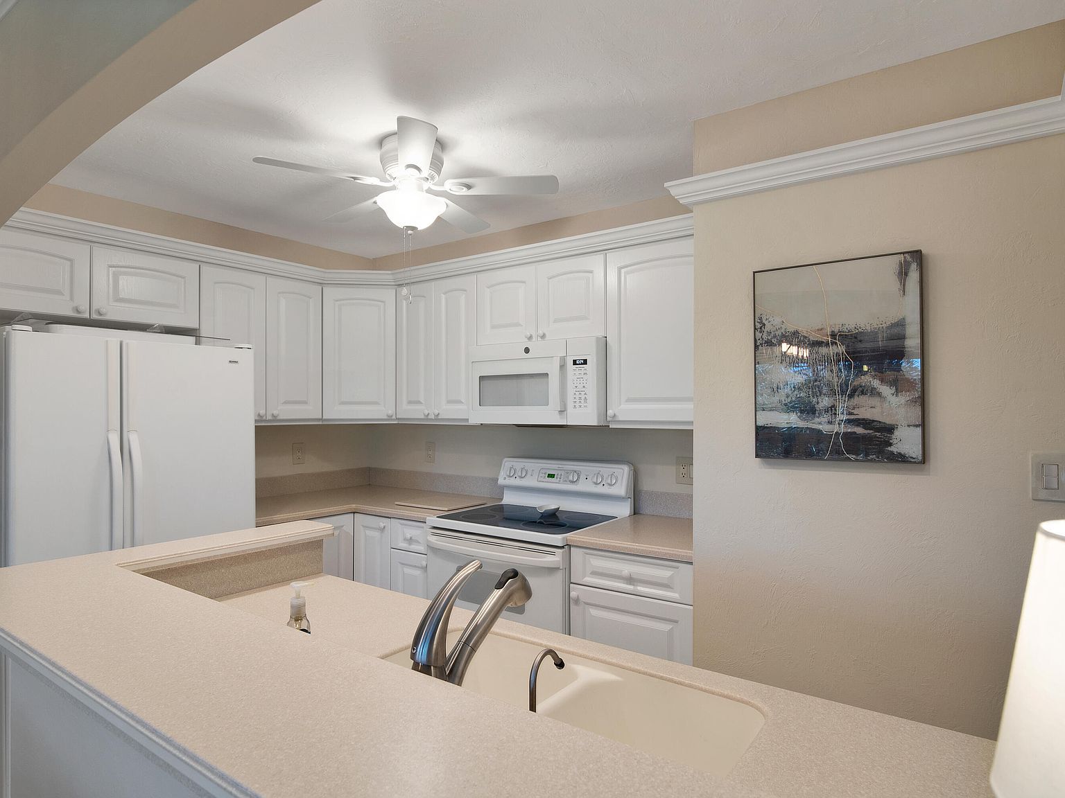 513 Seaview Ct APT P3 Marco Island, FL 34145  | Condominium