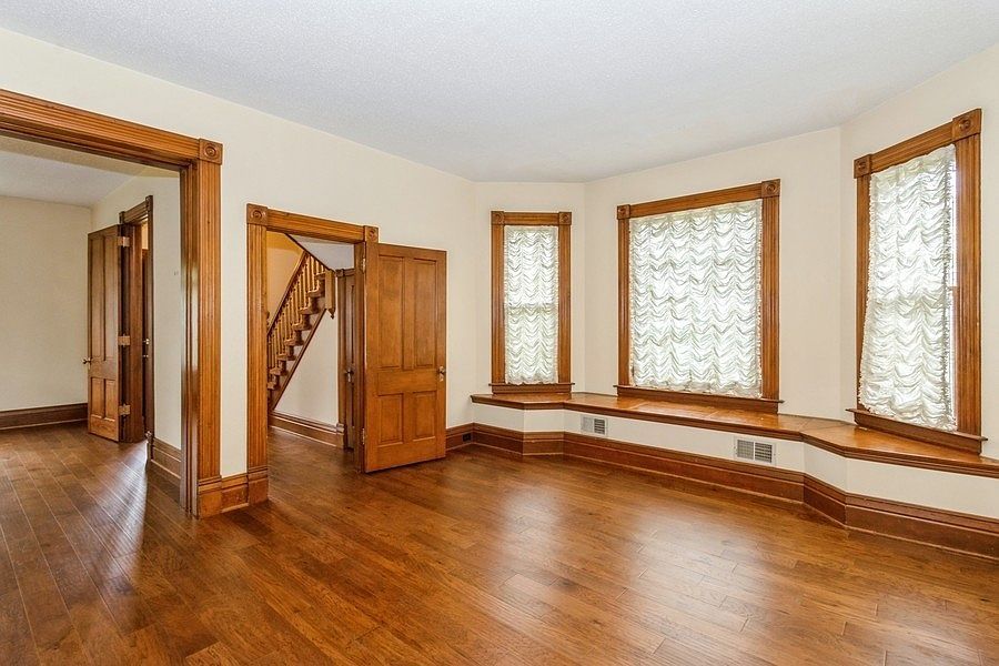 313 5th Ave NW Mount Vernon, IA 52314  | Single Family