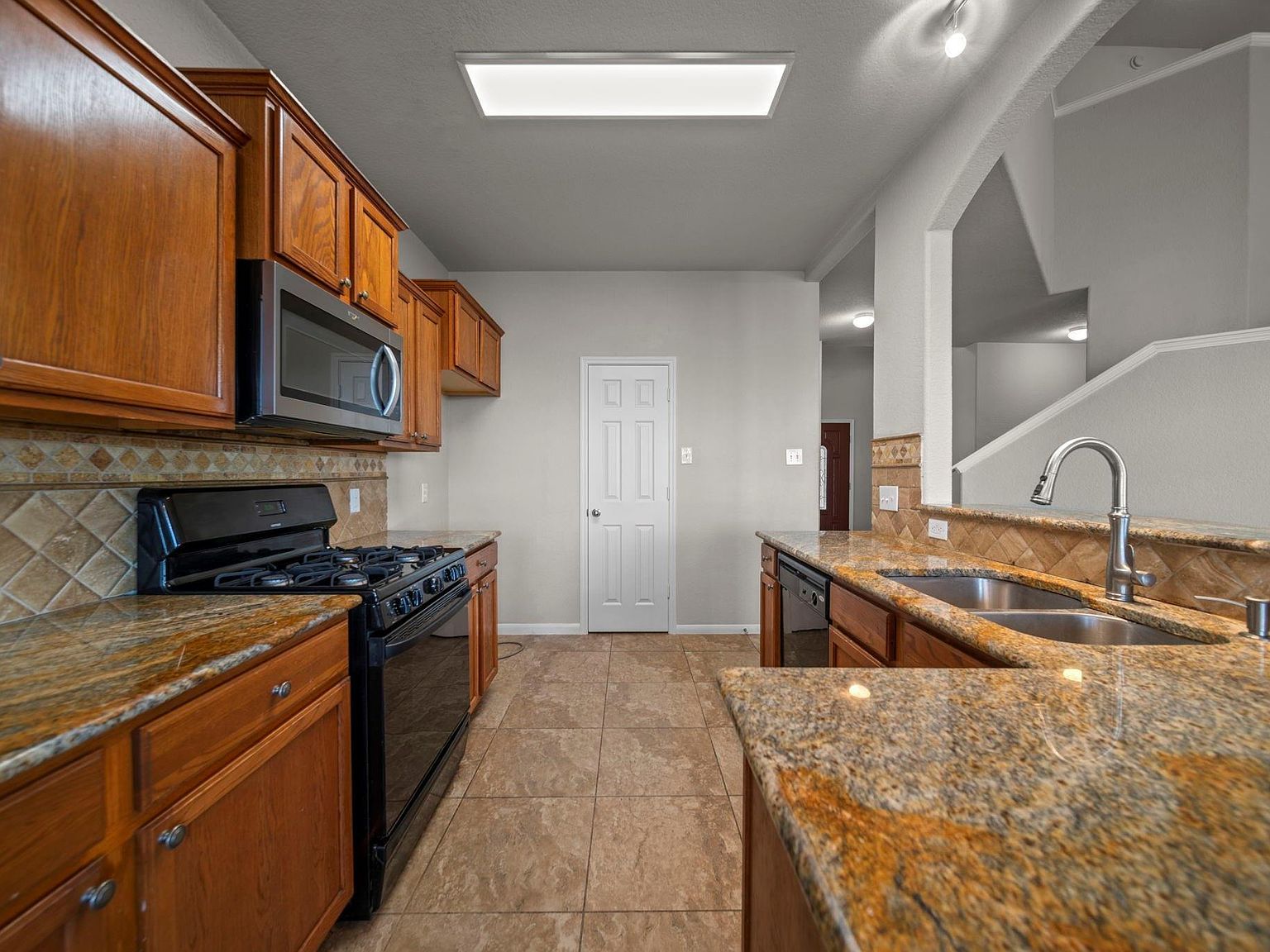 6047 Northcrest Village Way Spring, TX 77388  | Single Family