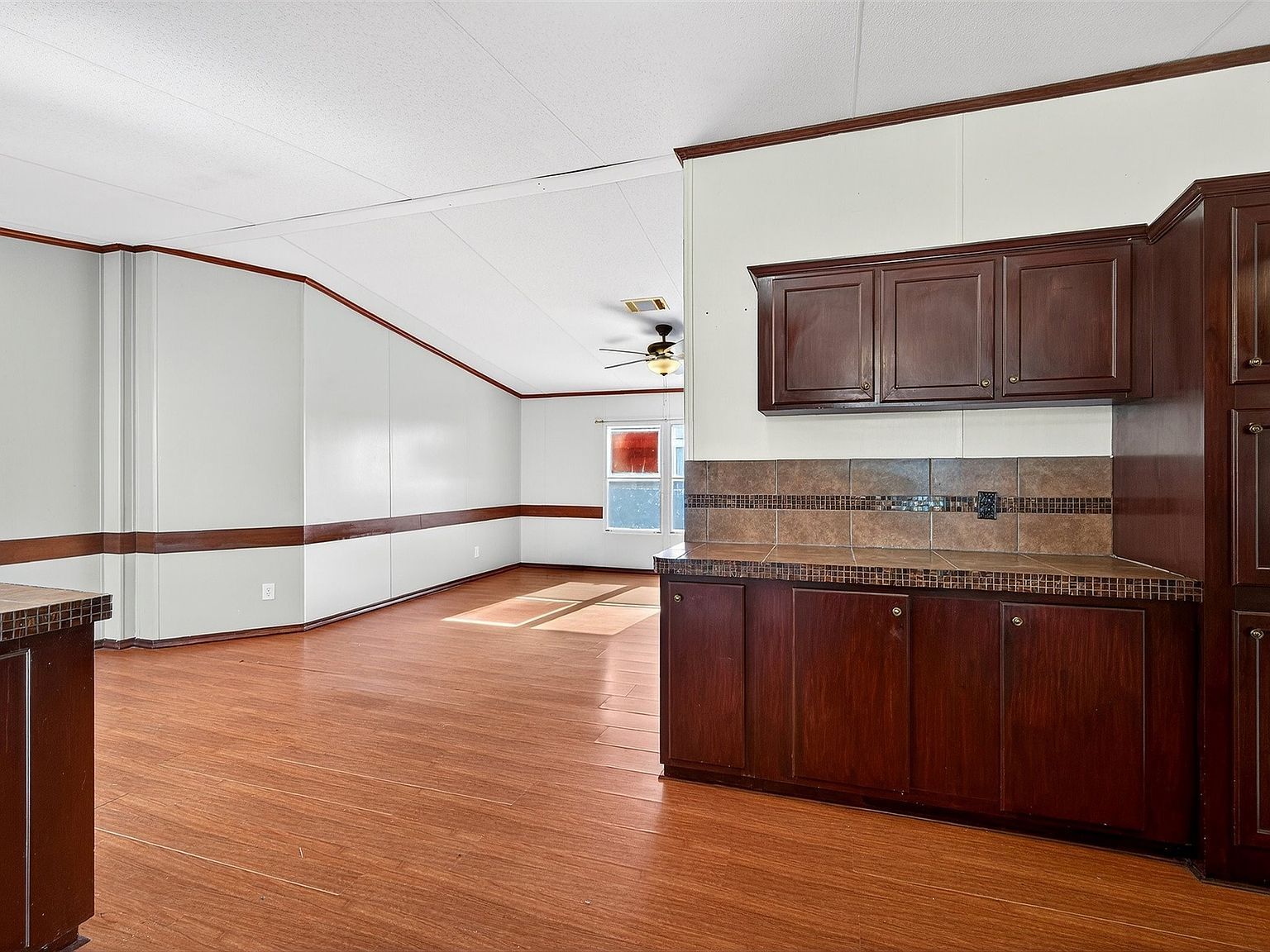 315 Glenwood St Gainesville, TX 76240 | New build