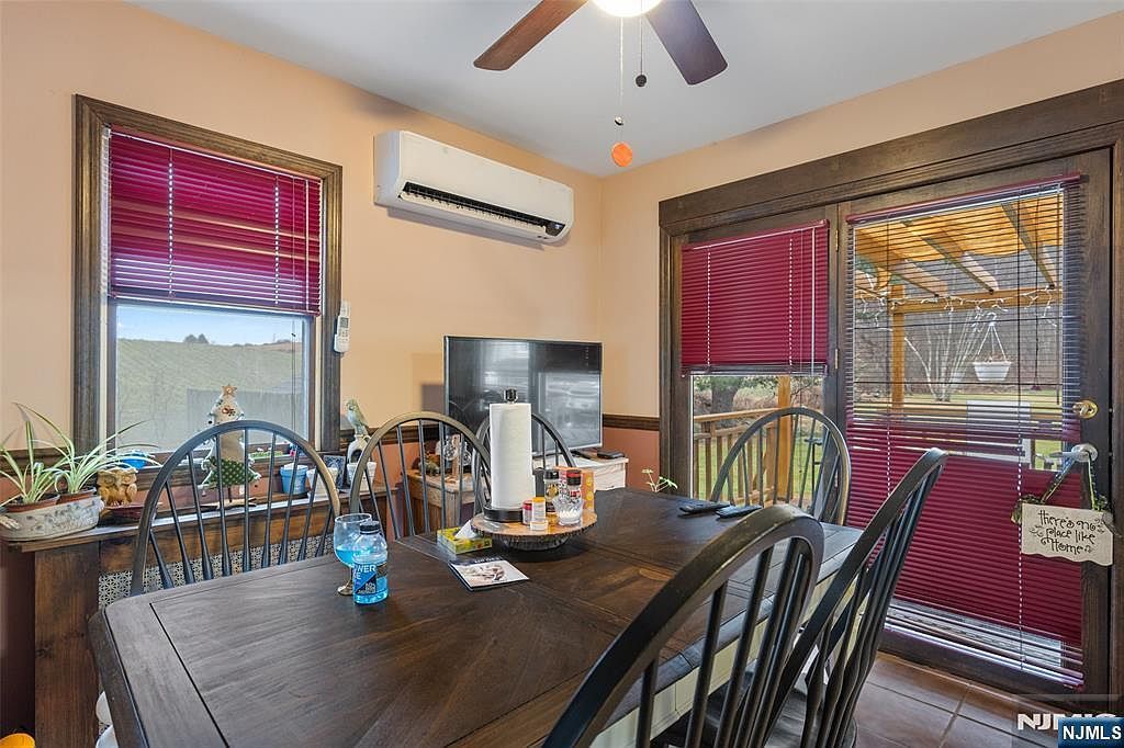 946 State Route 23 Sussex, NJ 07461  | Single Family