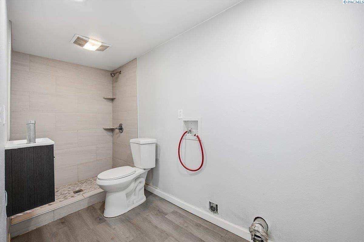 318 N 3rd Ave Mabton, WA 98935  | Single Family