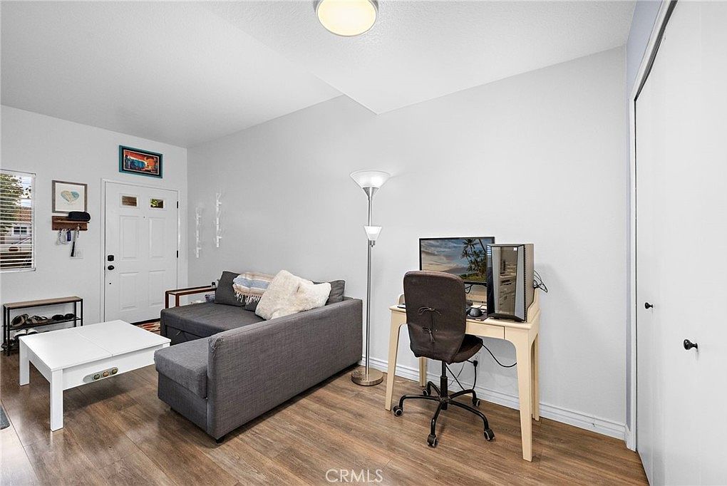 55 Via Cresta Rancho Santa Margarita, CA 92688  | Condominium