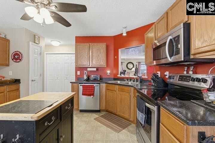 256 Crimson Oak Dr Lexington, SC 29072  | Single Family