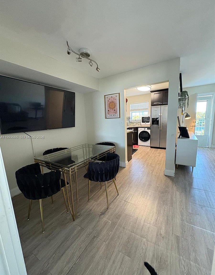 910 Michigan Ave APT 505 Miami Beach, FL 33139  | Condominium