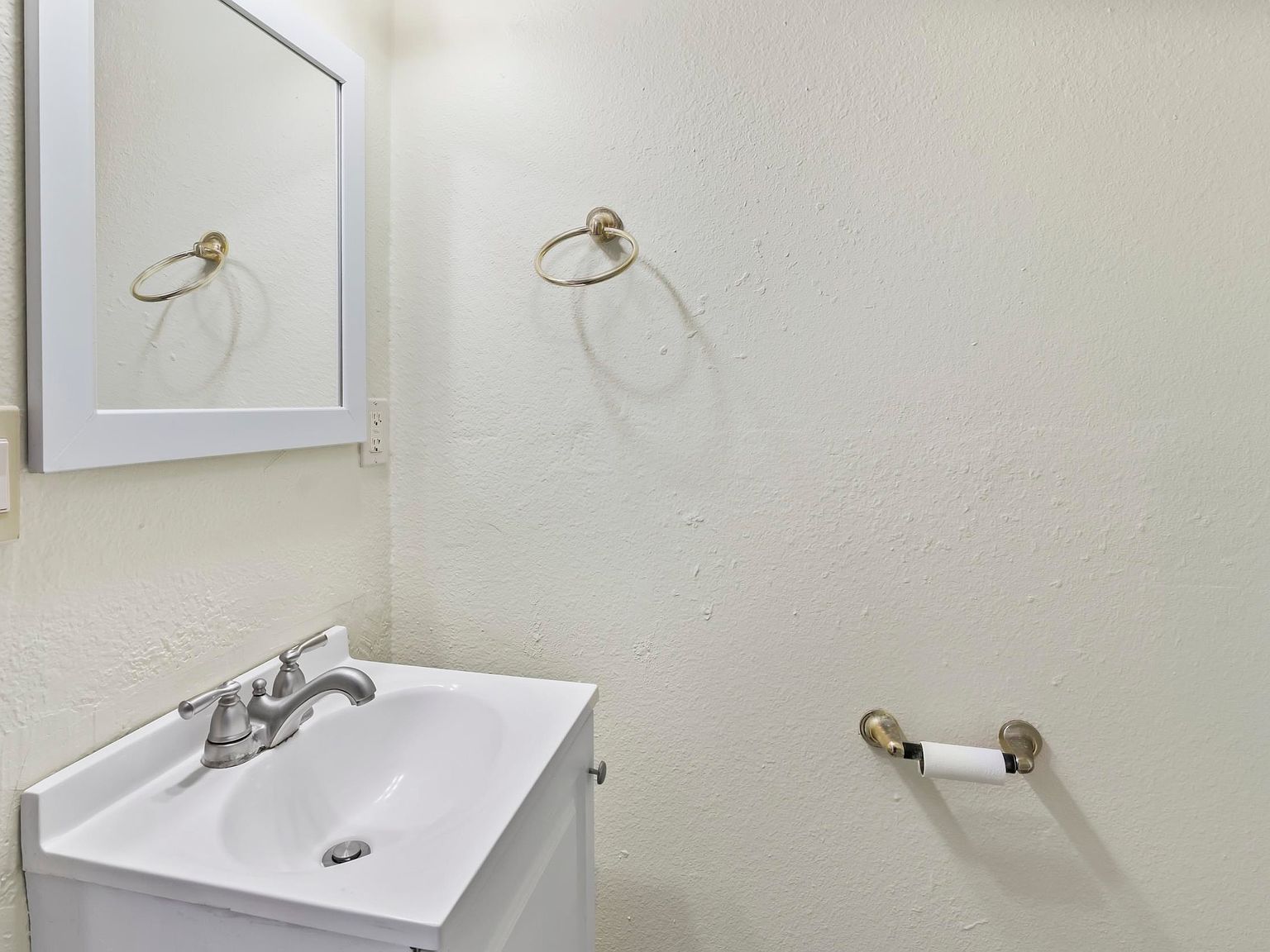 1508 E Wisconsin Ave Appleton, WI 54911  | Single Family