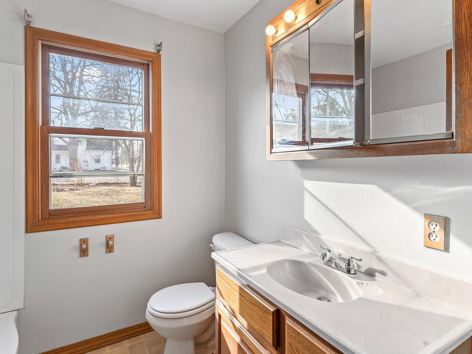 2007 N Division St Appleton, WI 54911  | Single Family