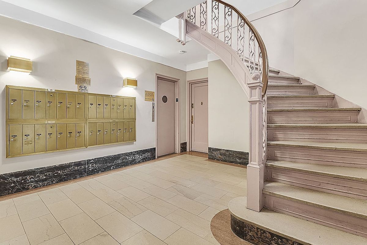 599 W End Ave #7BC New York, NY 10024  | Condominium