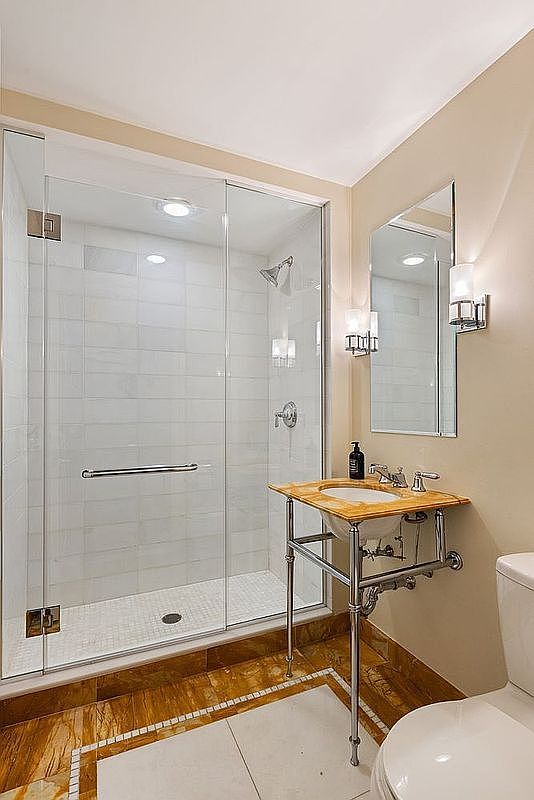 205 E 85th St #3L1 New York, NY 10028  | Condominium