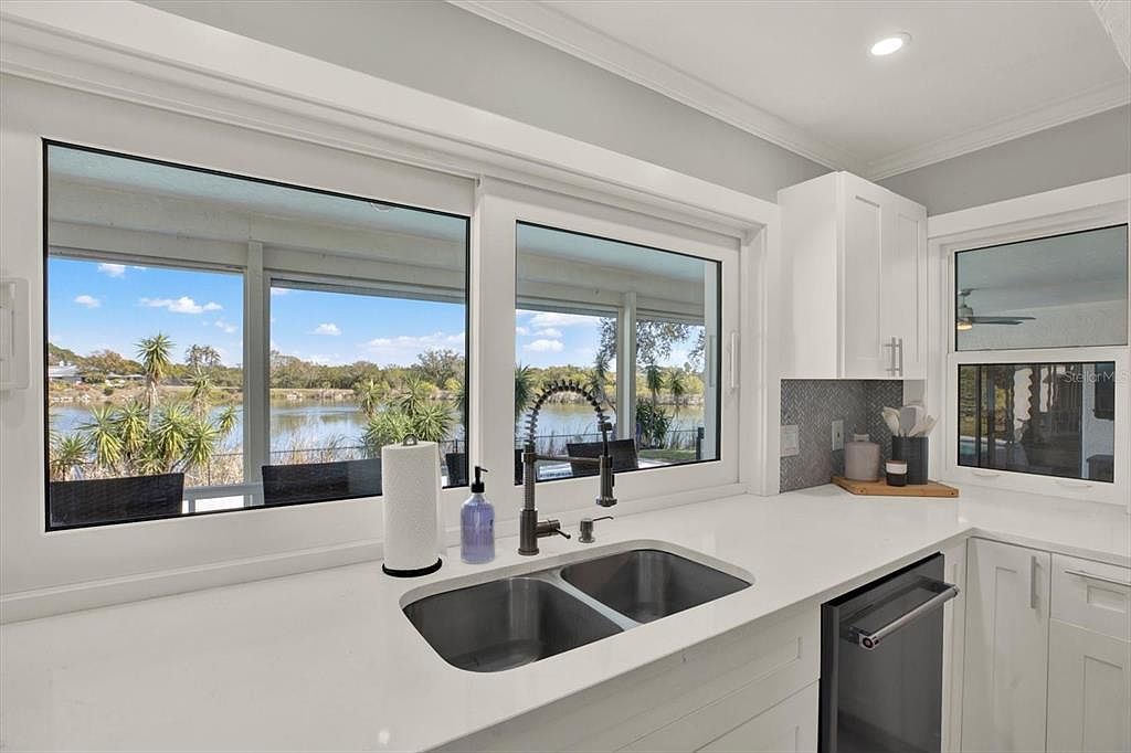 1461 74th Cir NE Saint Petersburg, FL 33702  | Single Family