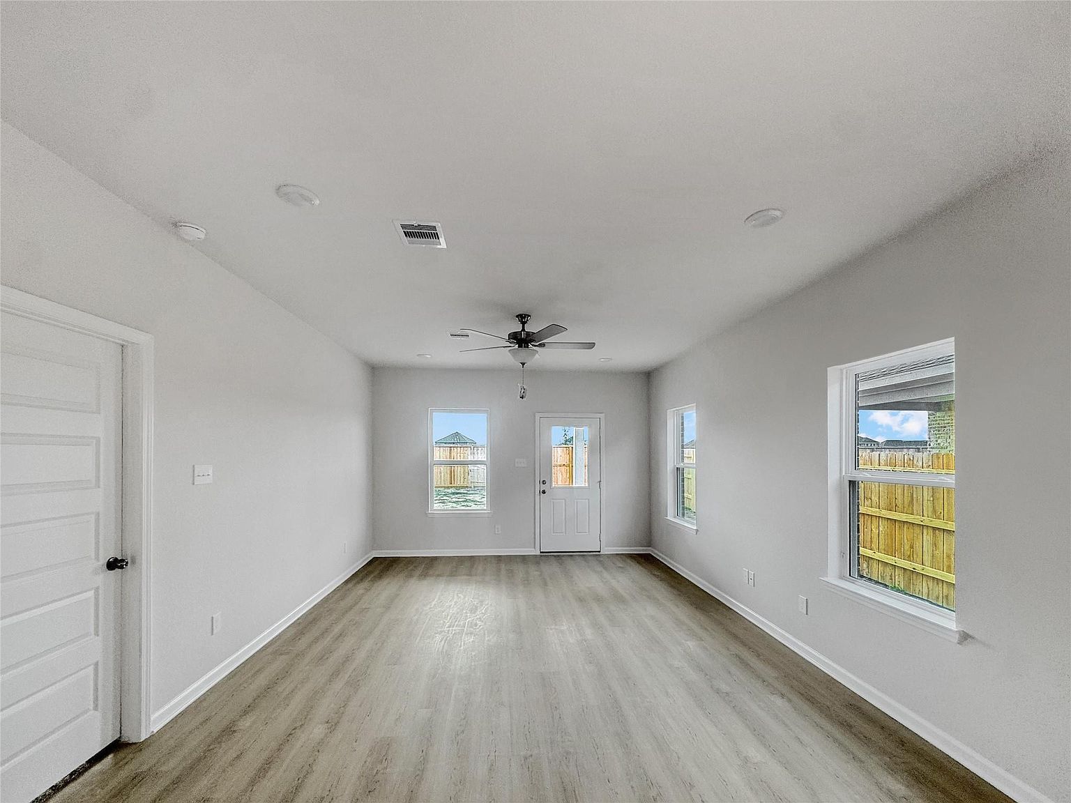 1622 River Scene Trl Dayton, TX 77535 | Single Family